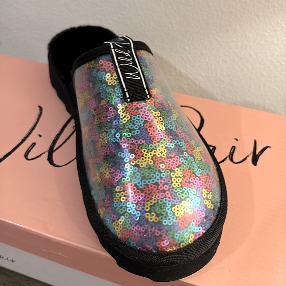 NEW [Wild Pair] Portiaa Rainbow Sequin Slip On Slide Slippers Women's 6.5 or 7.0 - Picture 6 of 9